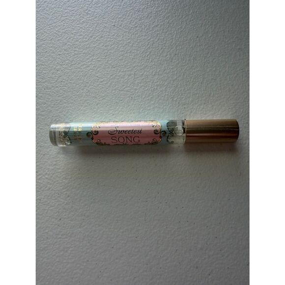 Bath & Body Works Other - Bath & Body Works Sweetest Song Mini Spray